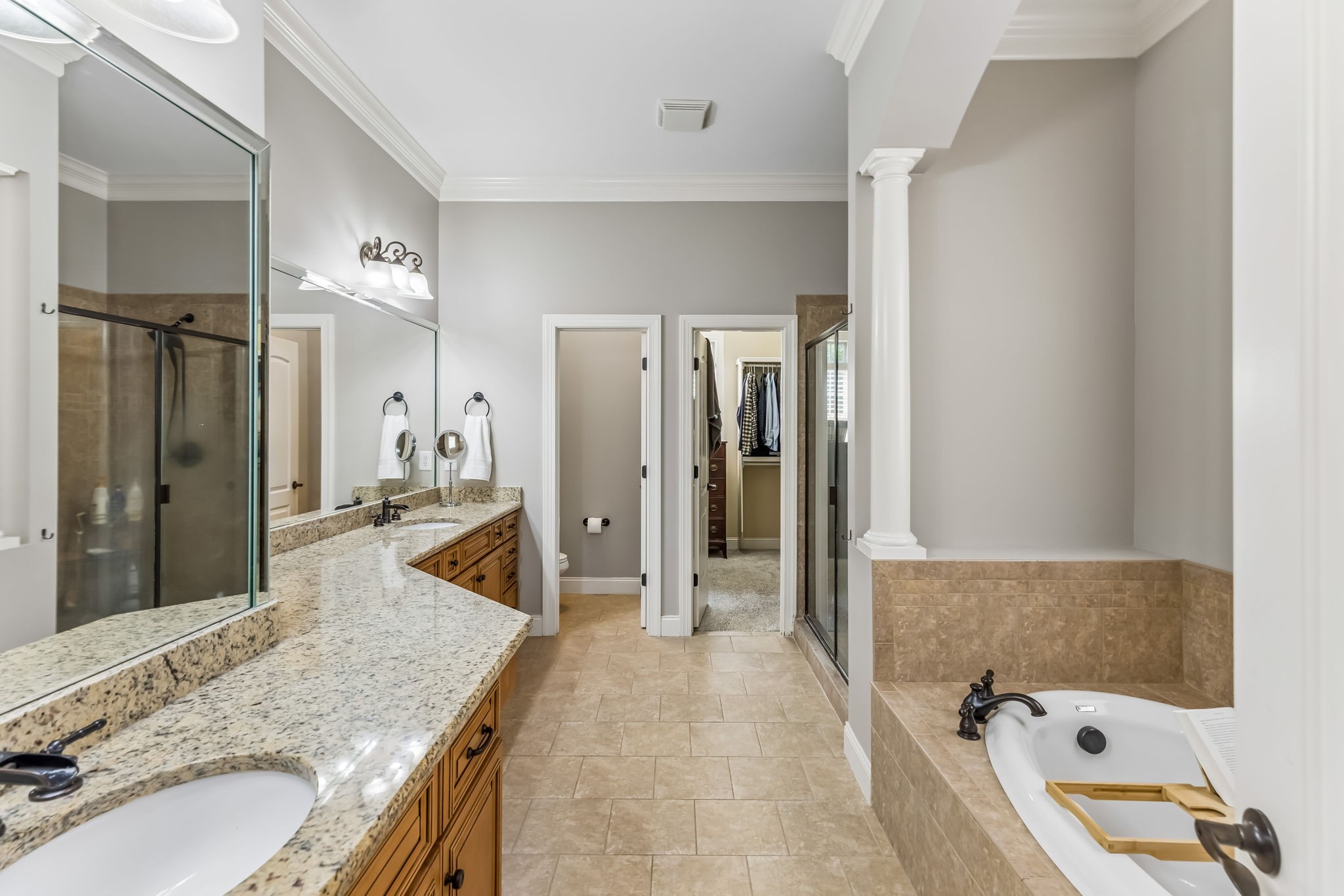 1039 Alice Springs Cir