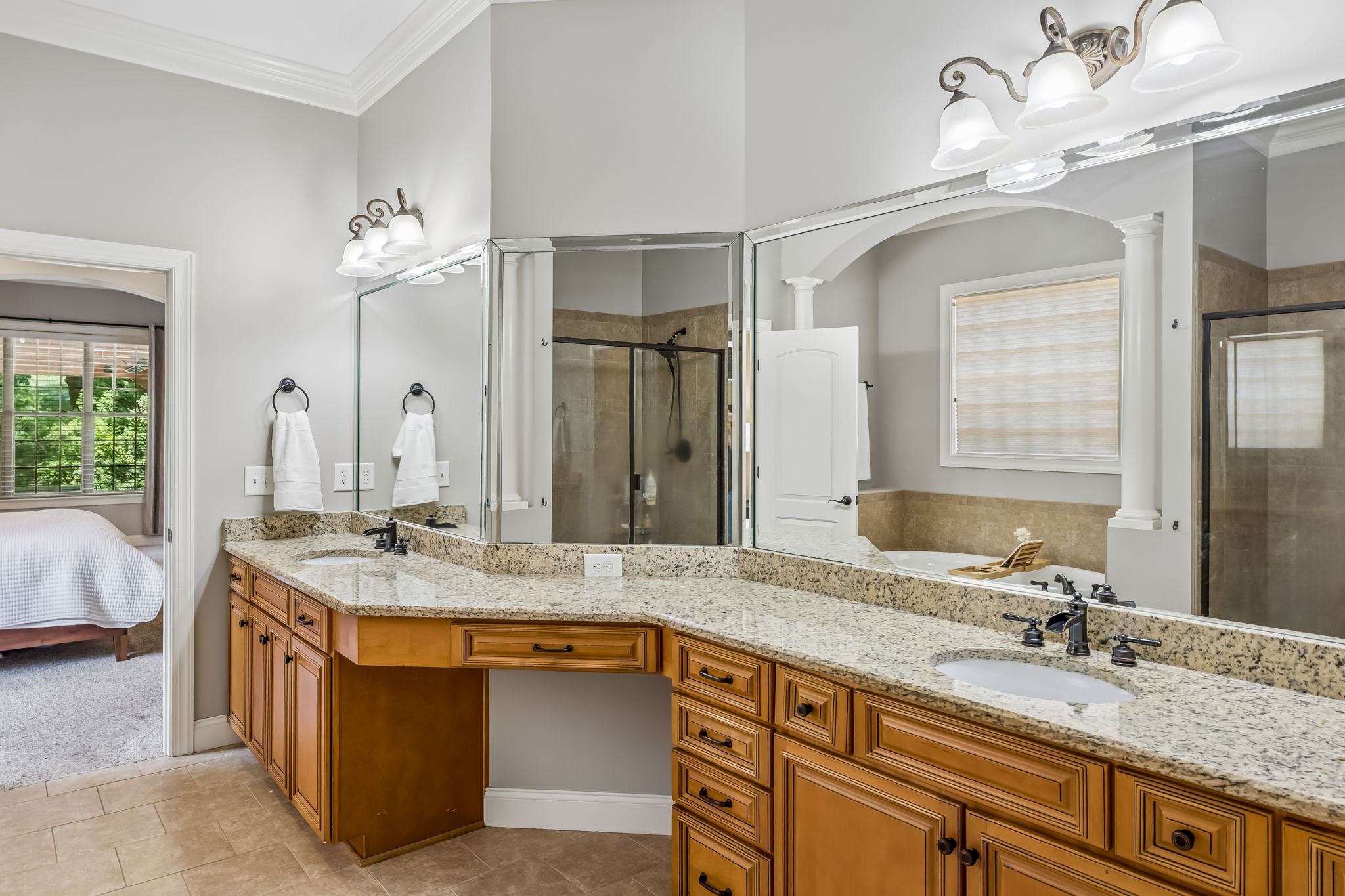 1039 Alice Springs Cir