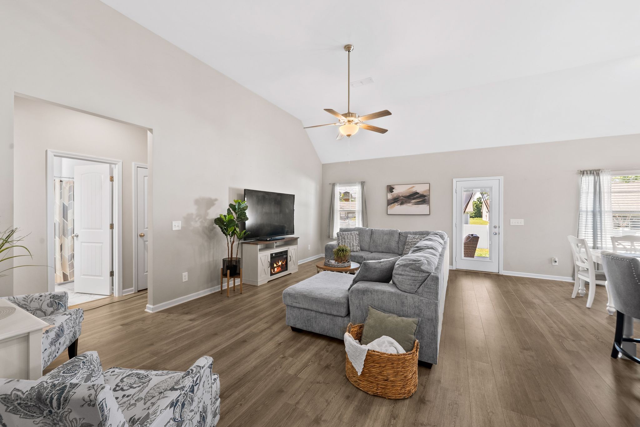 262 Thorpe Dr