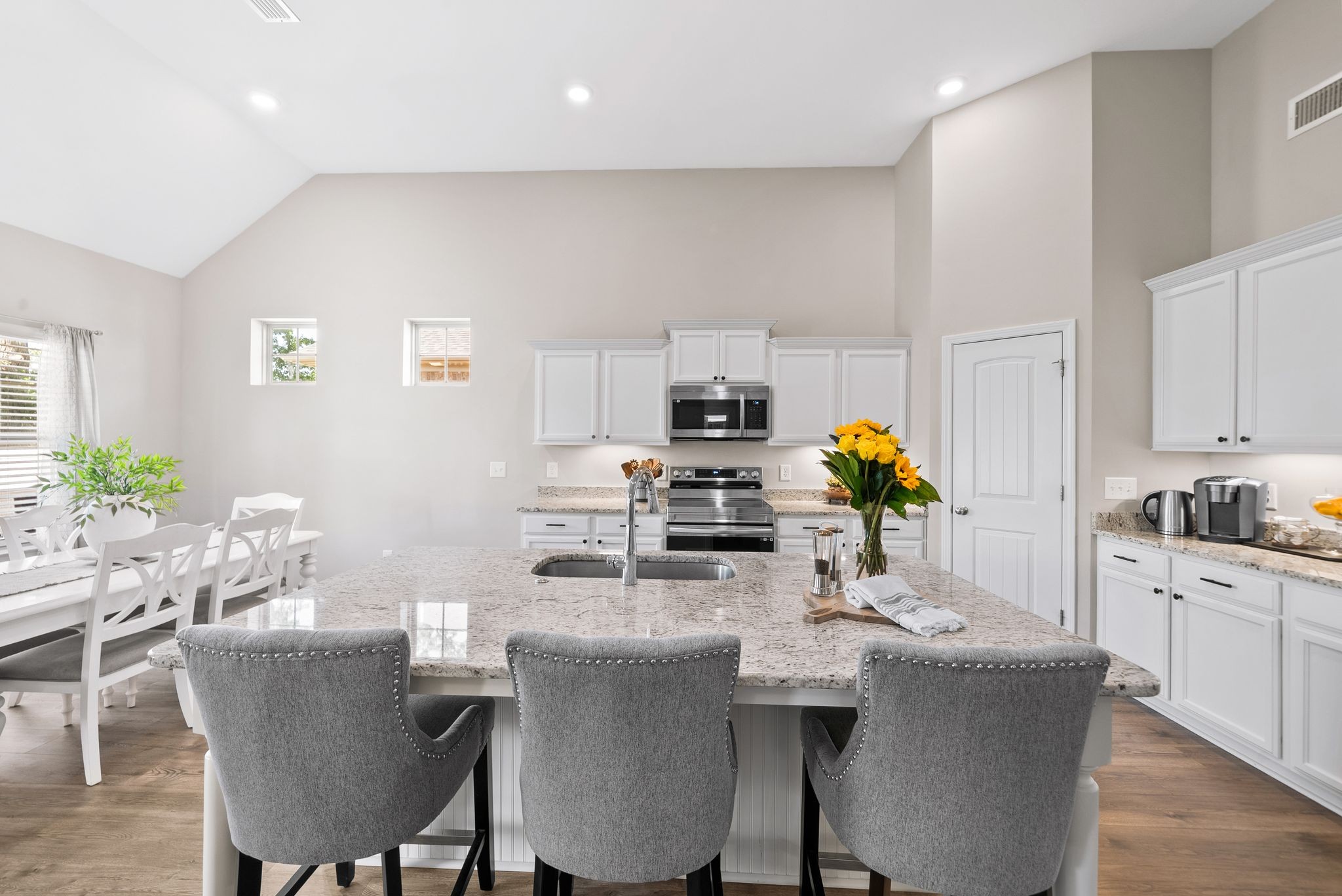 262 Thorpe Dr