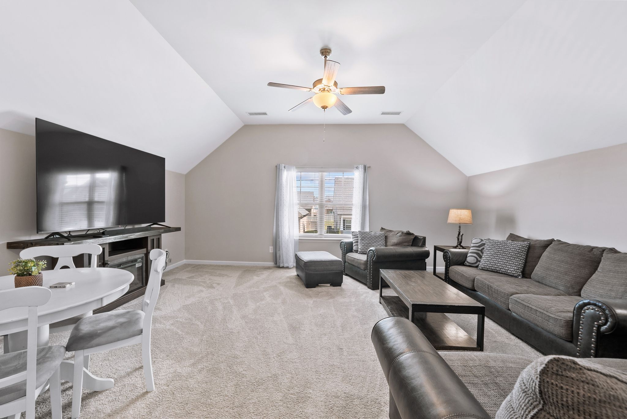 262 Thorpe Dr
