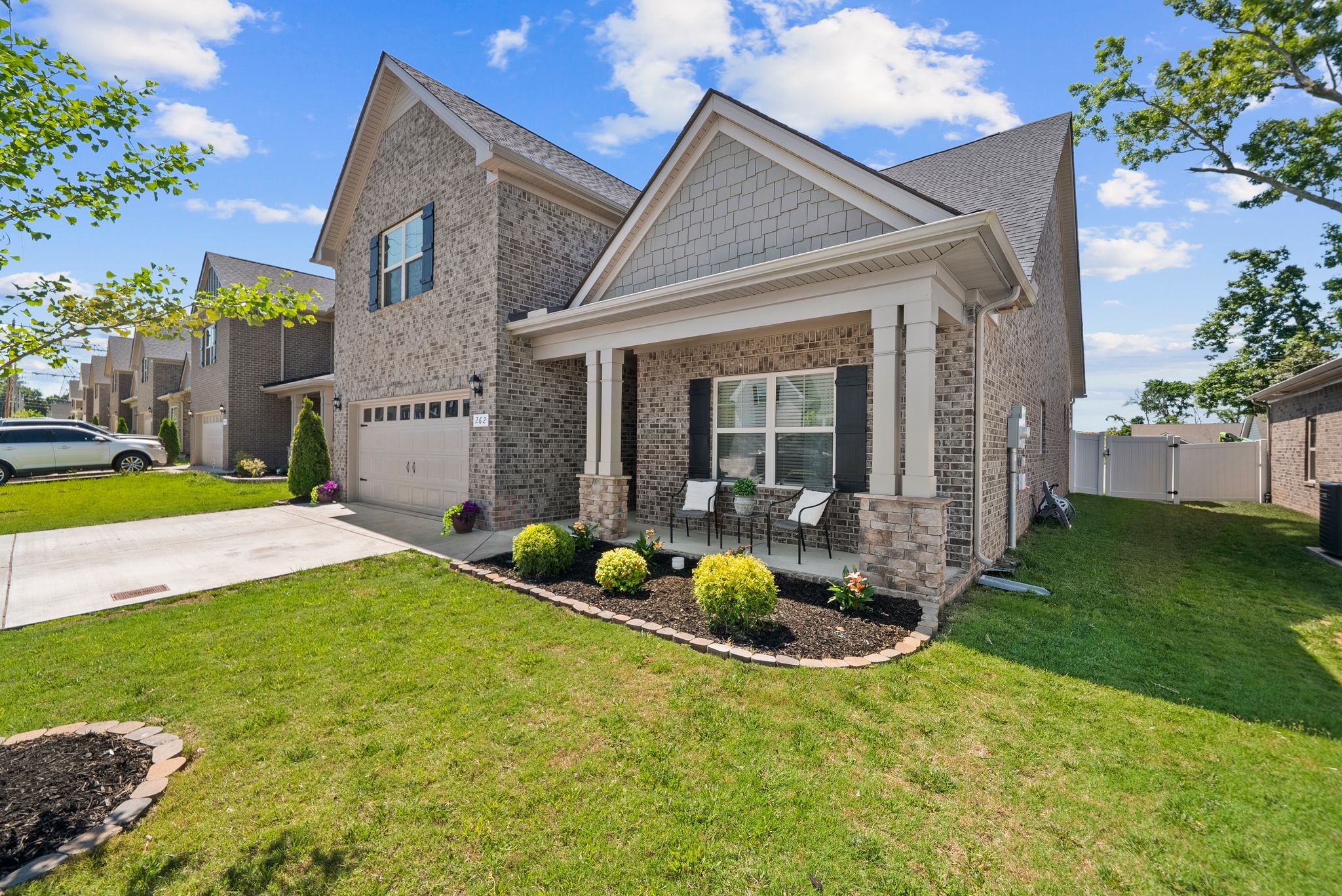 262 Thorpe Dr