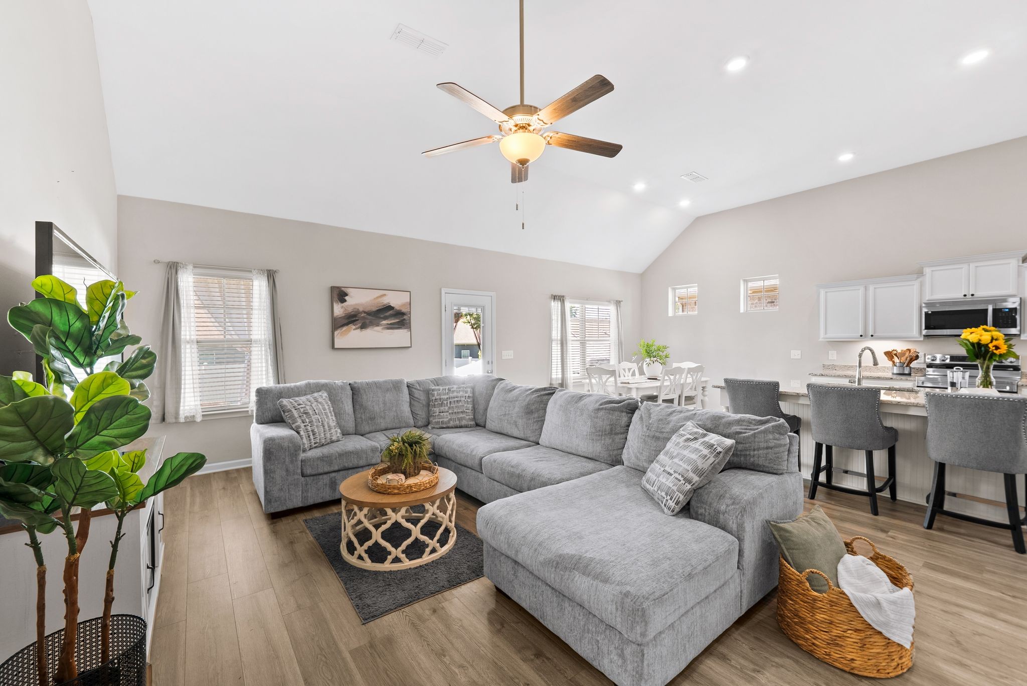 262 Thorpe Dr
