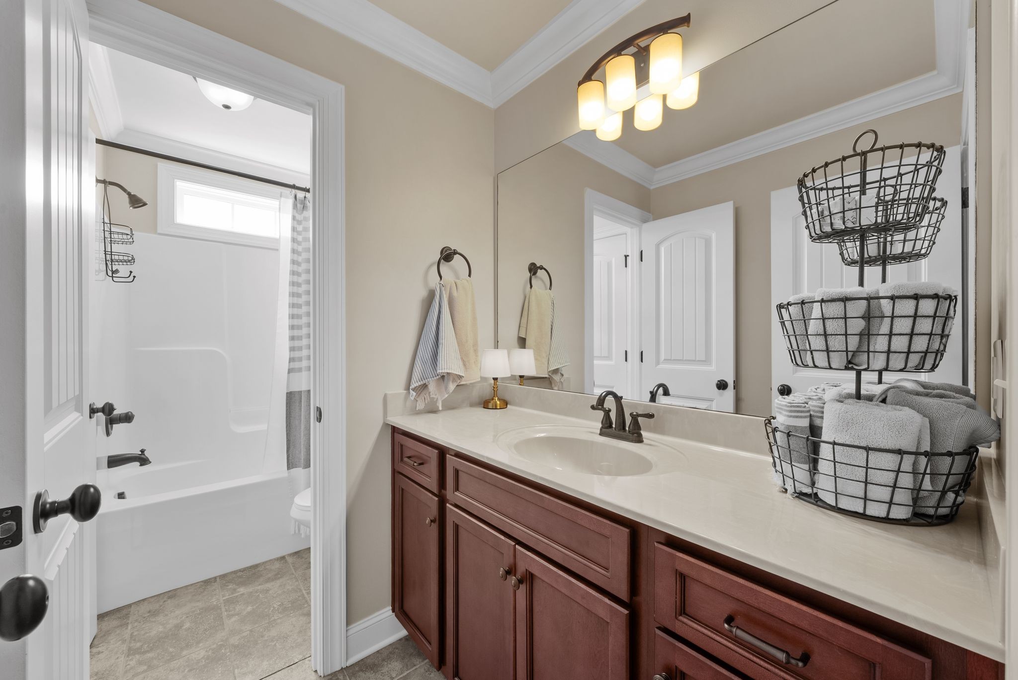 3080 Sakari Cir