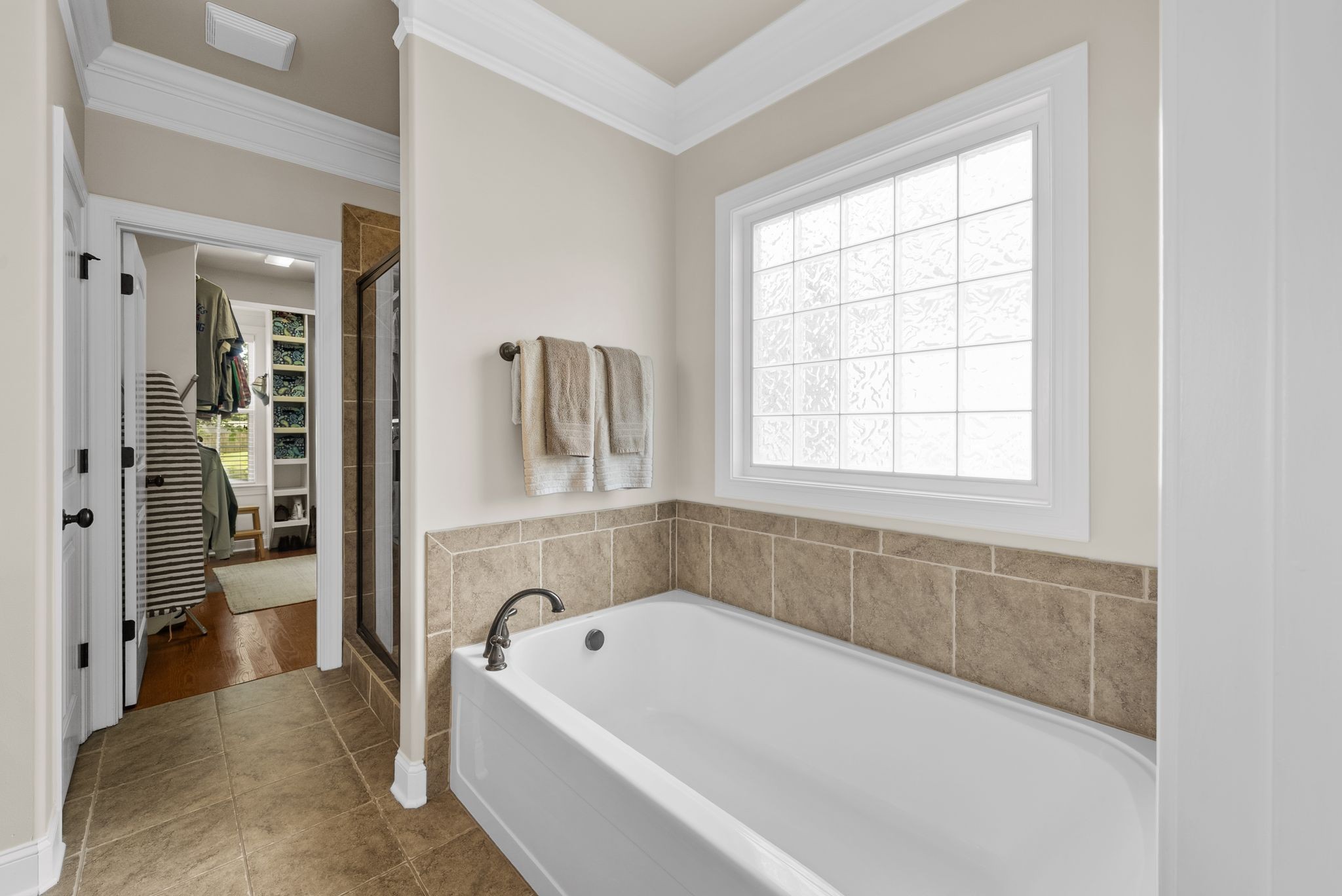 3080 Sakari Cir