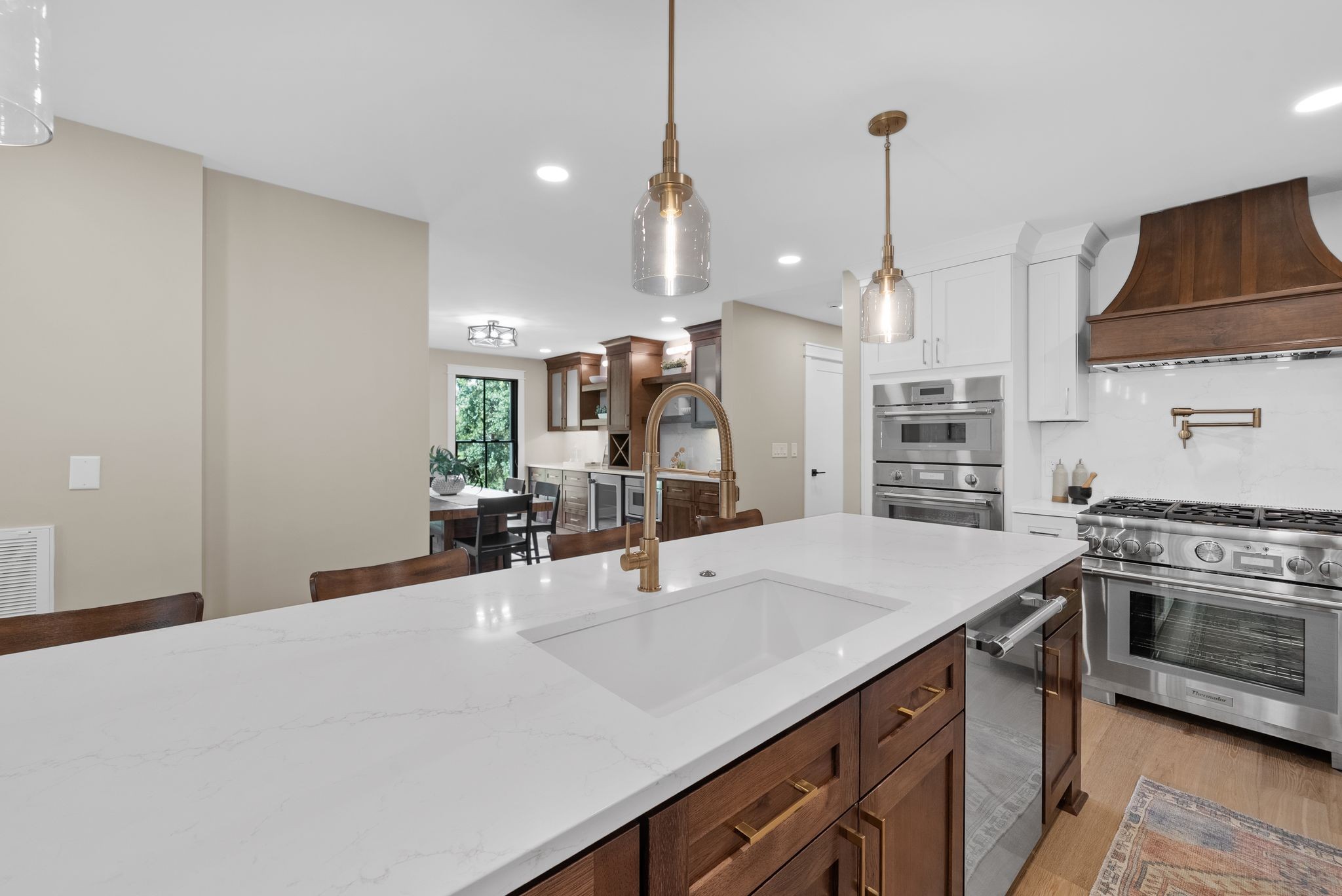 1235 Carl Seyfert Memorial Dr