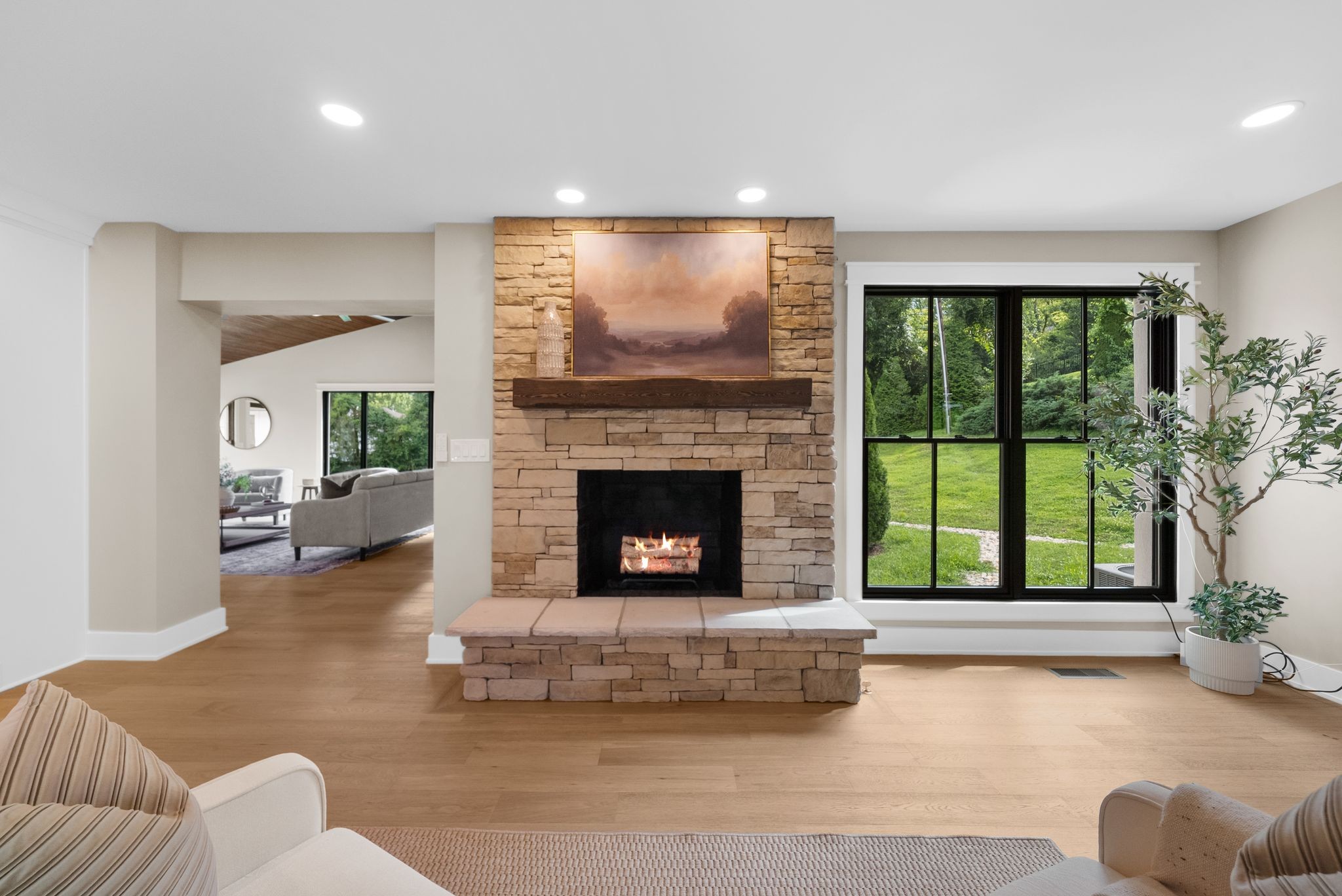 1235 Carl Seyfert Memorial Dr