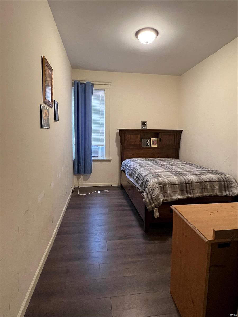 4527 Varrelmann Avenue