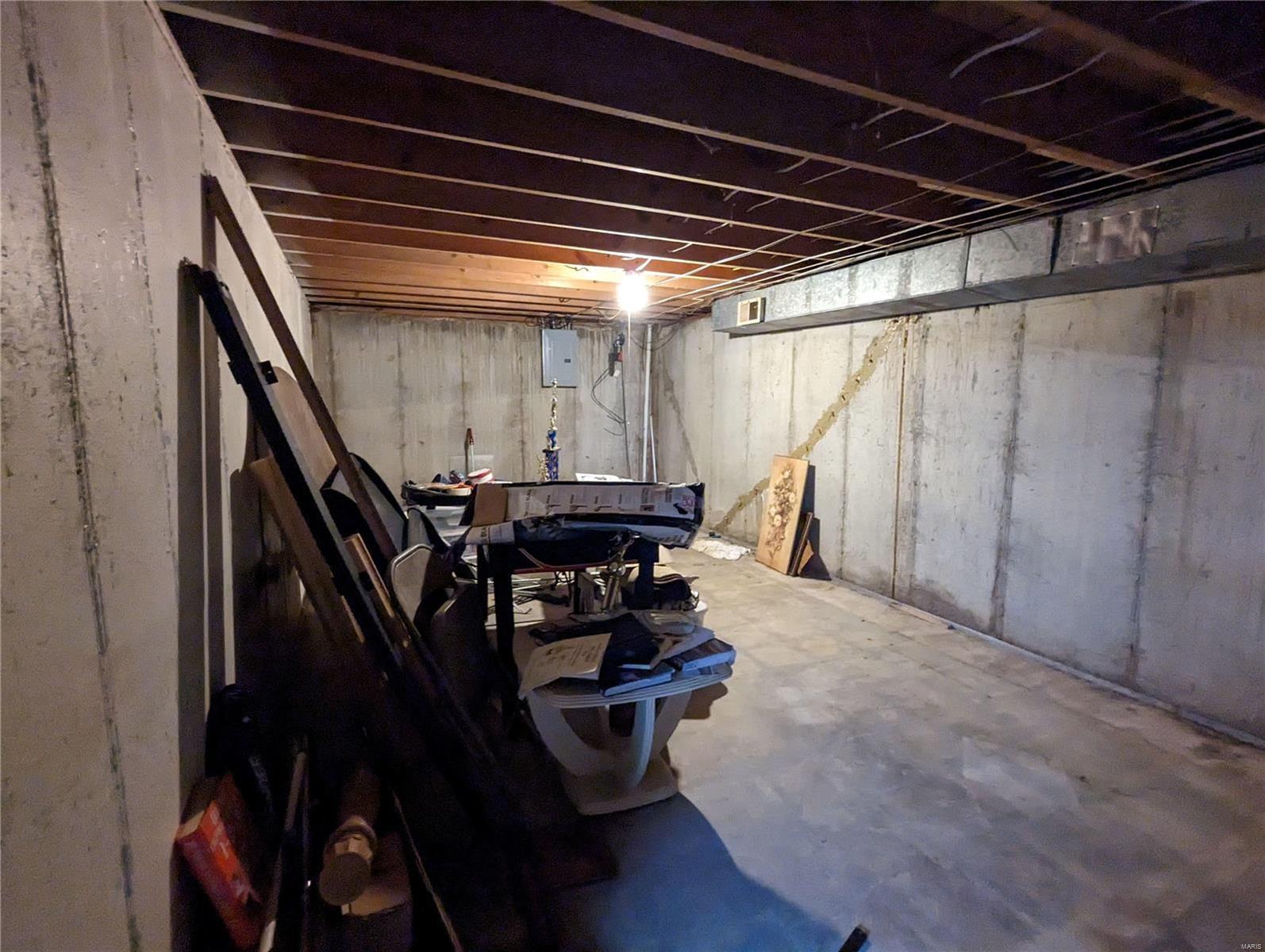 8412 Bridle Spur Drive