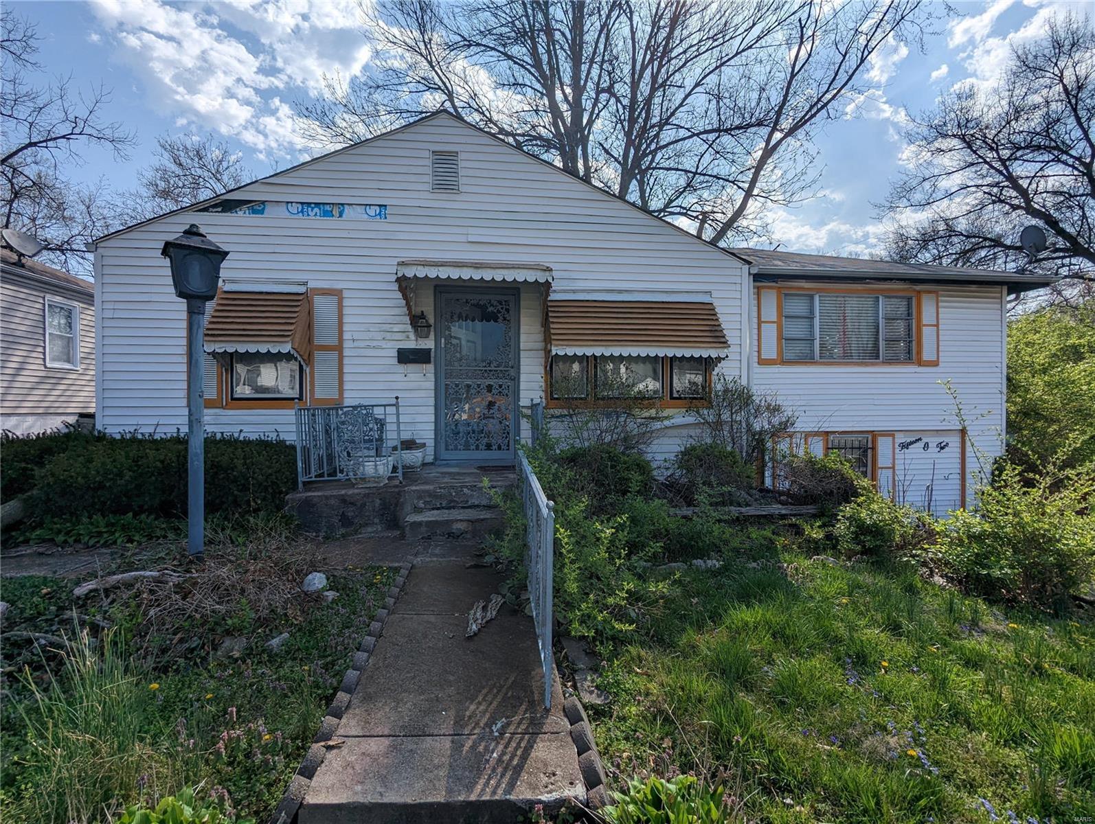 1502 Bradford Avenue