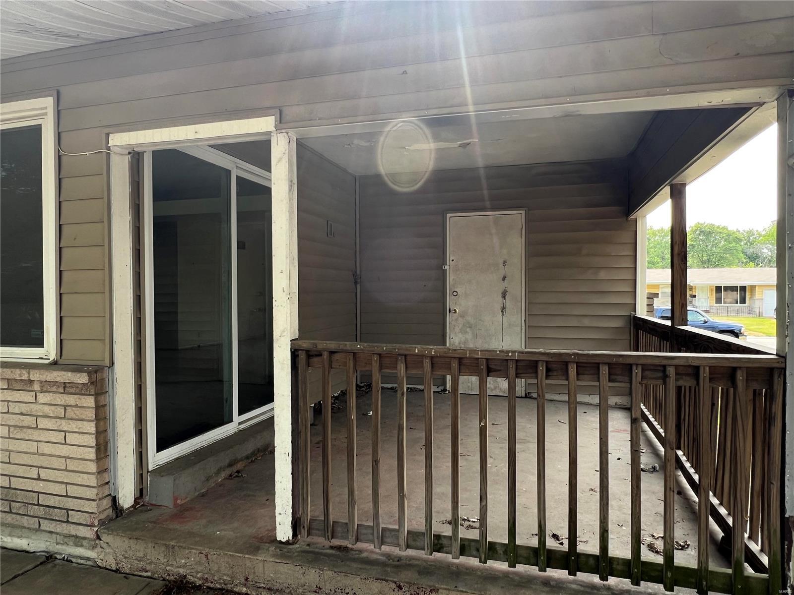 10126 Edgefield Drive