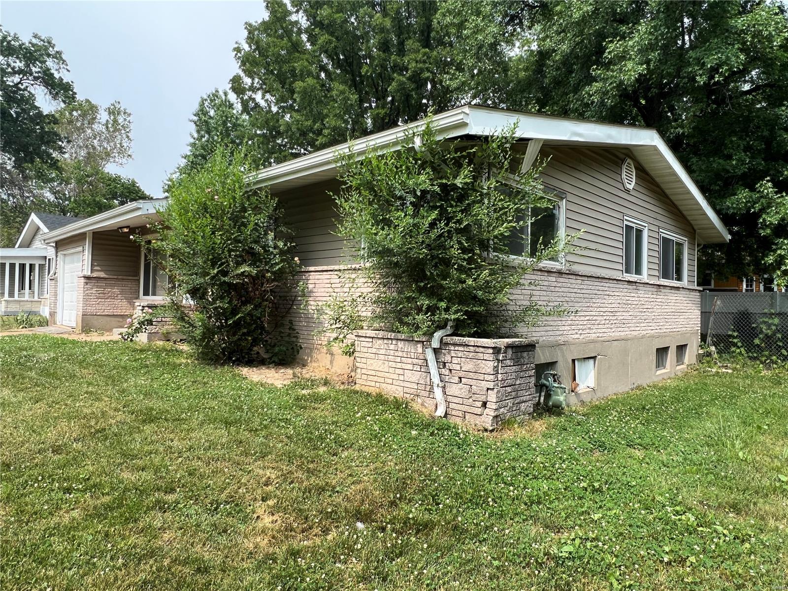 10126 Edgefield Drive