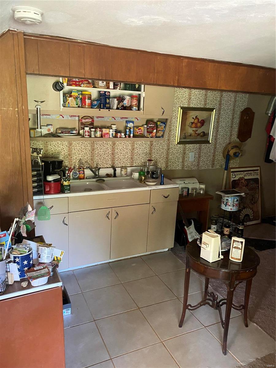 1208 N State Highway 47