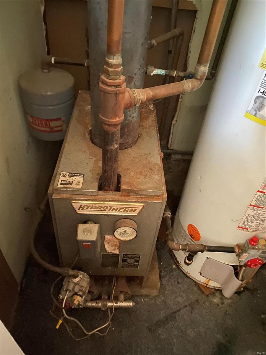 1208 N State Highway 47