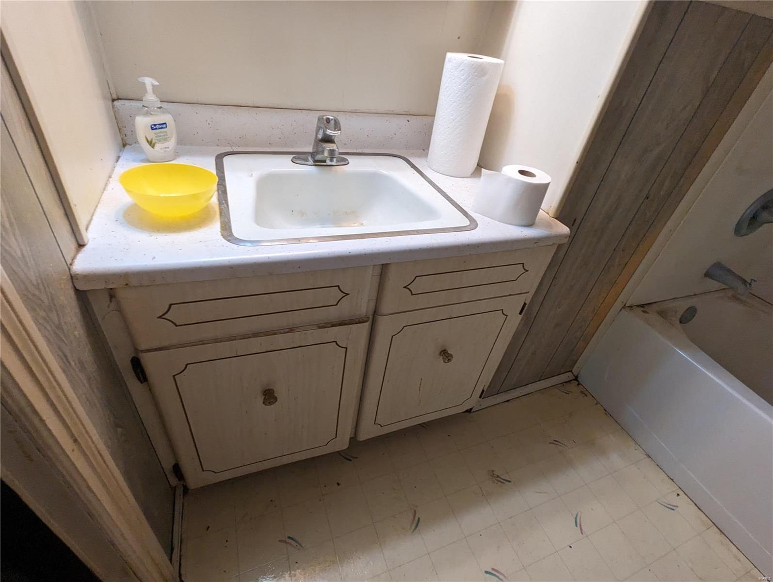 5745 Montebello Road