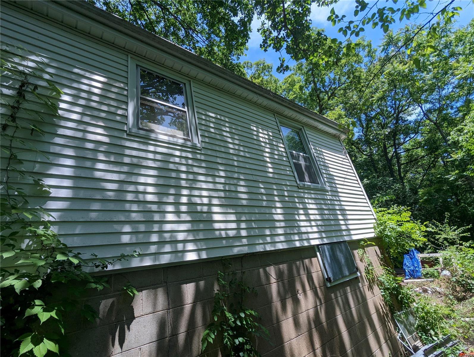 5745 Montebello Road