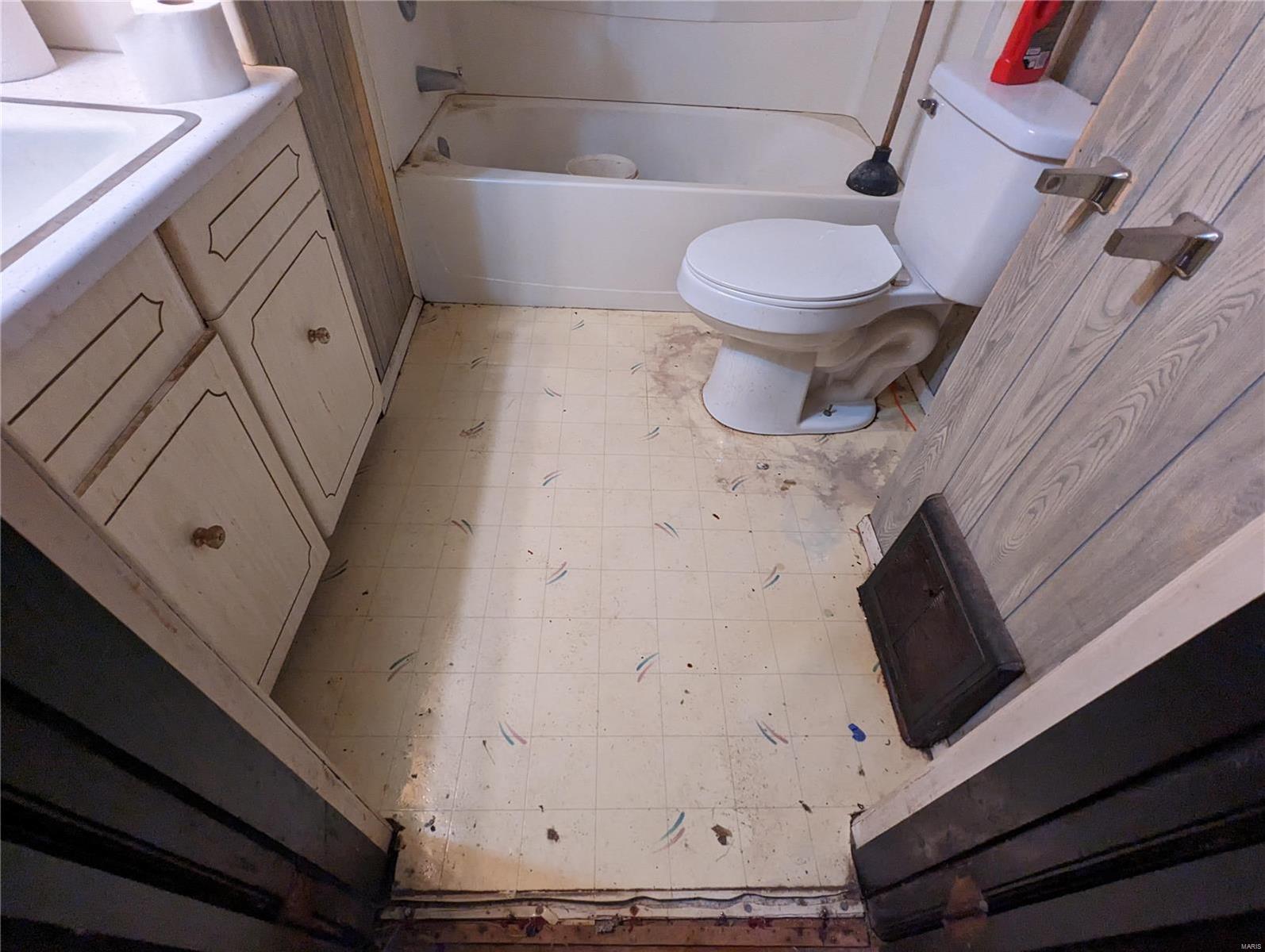 5745 Montebello Road