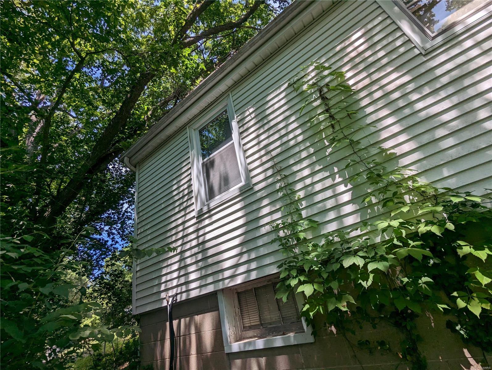 5745 Montebello Road