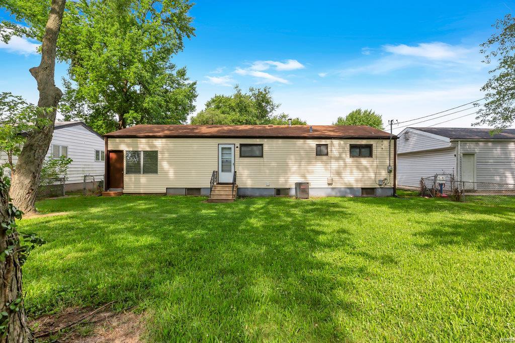 1040 S Waterford Drive