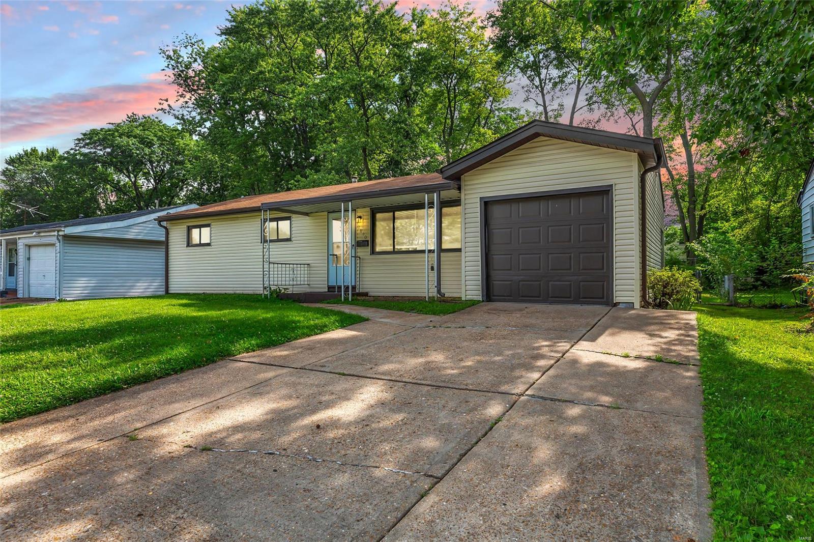 1040 S Waterford Drive