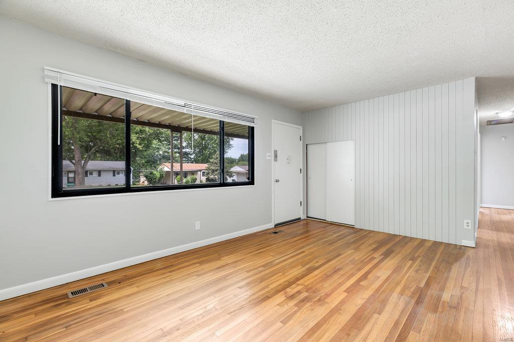 1040 S Waterford Drive