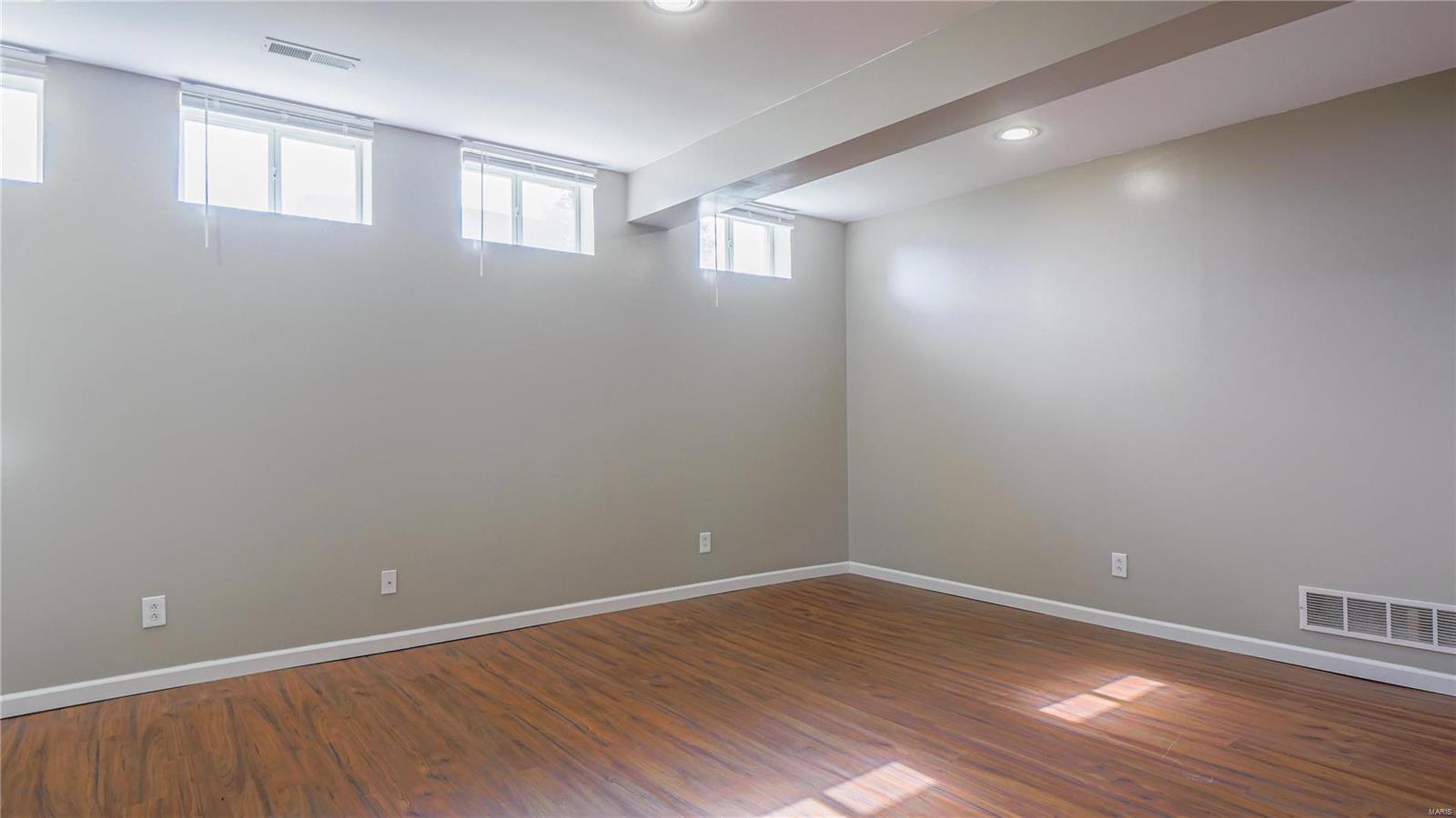 15502 Jost Main Street