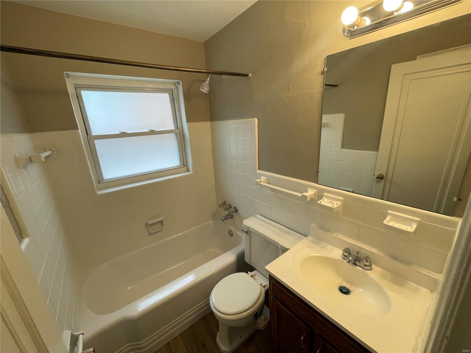 6937 Glenmore Avenue