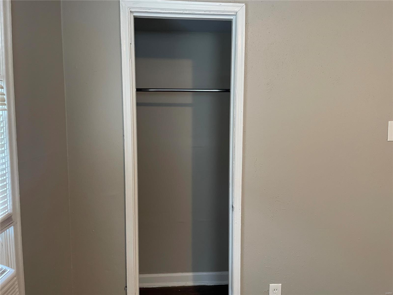 6937 Glenmore Avenue