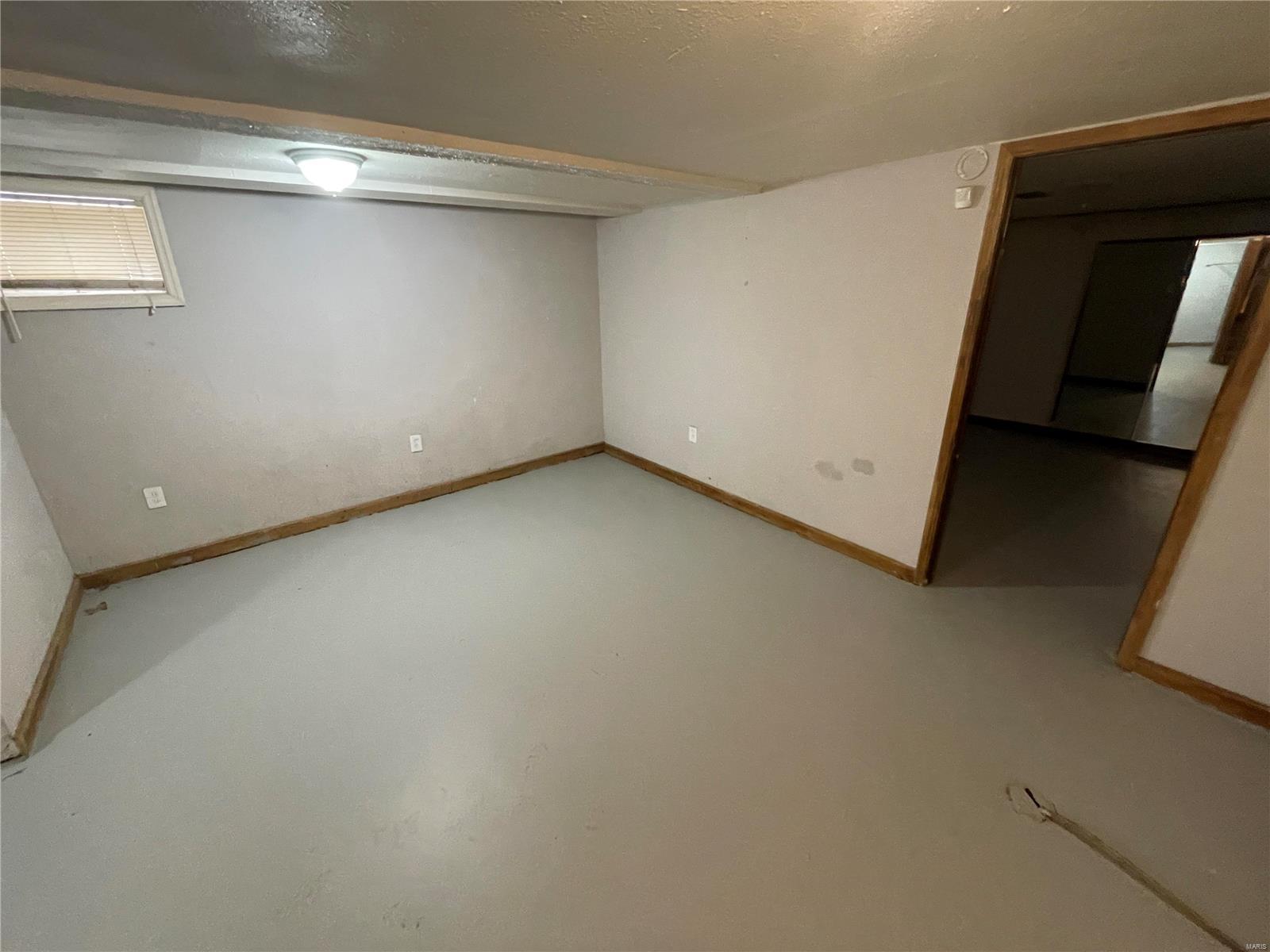 6937 Glenmore Avenue