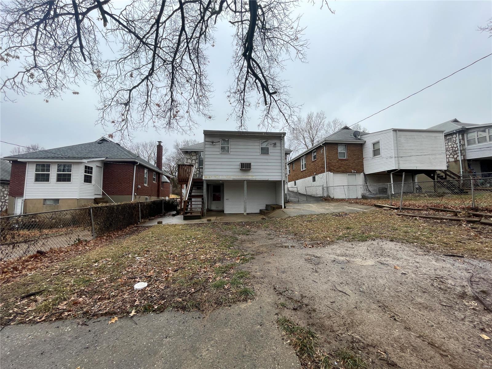 6937 Glenmore Avenue