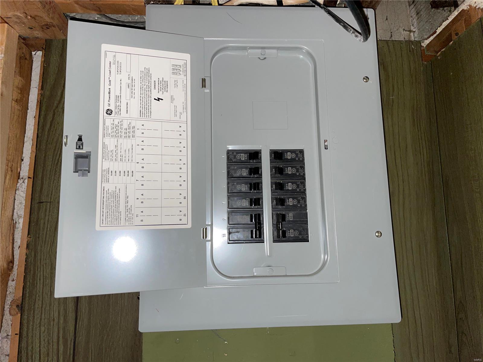 6937 Glenmore Avenue