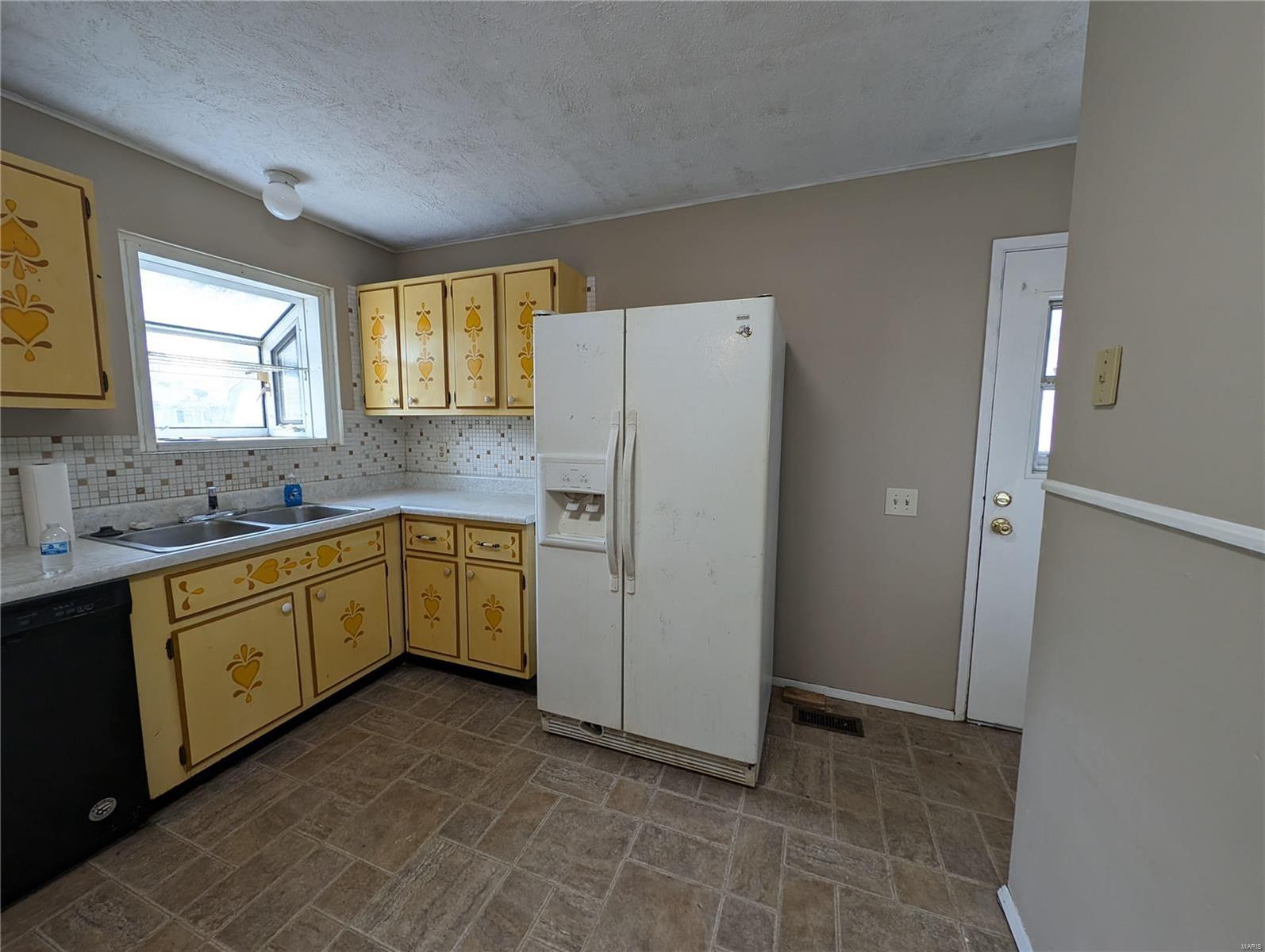 2186 Aristocrat Drive