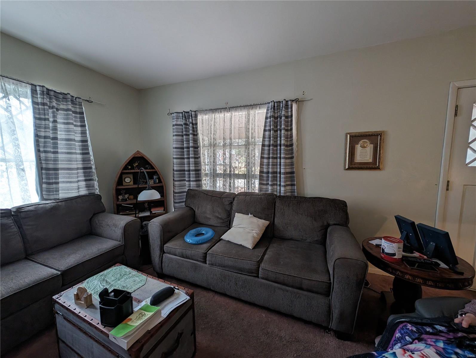 9009 Sherland Avenue