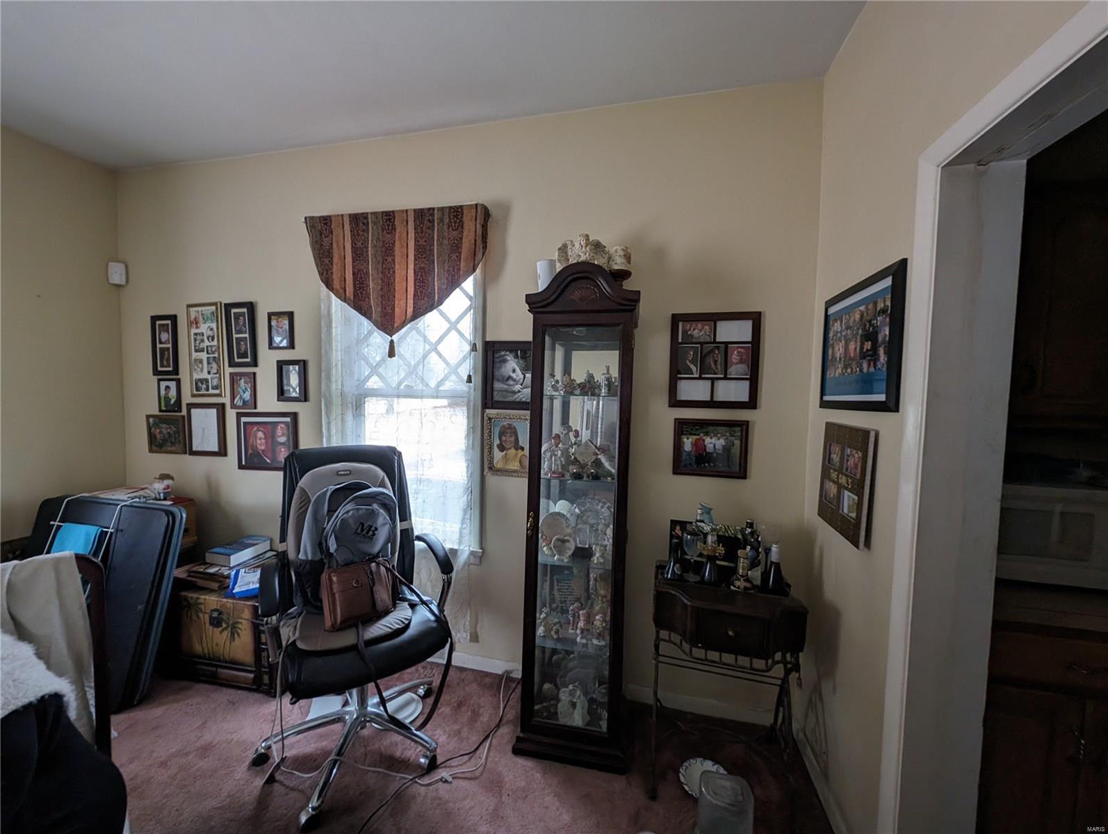 9009 Sherland Avenue