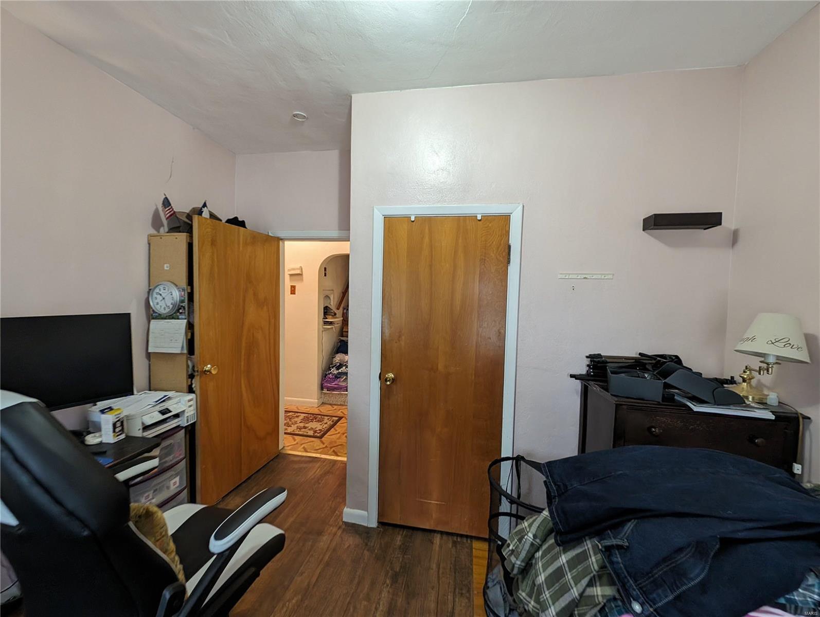 9009 Sherland Avenue