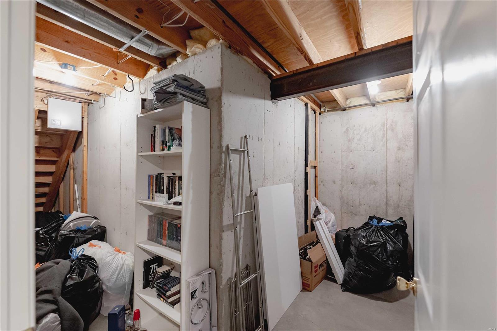 524 Briar Meadows Court