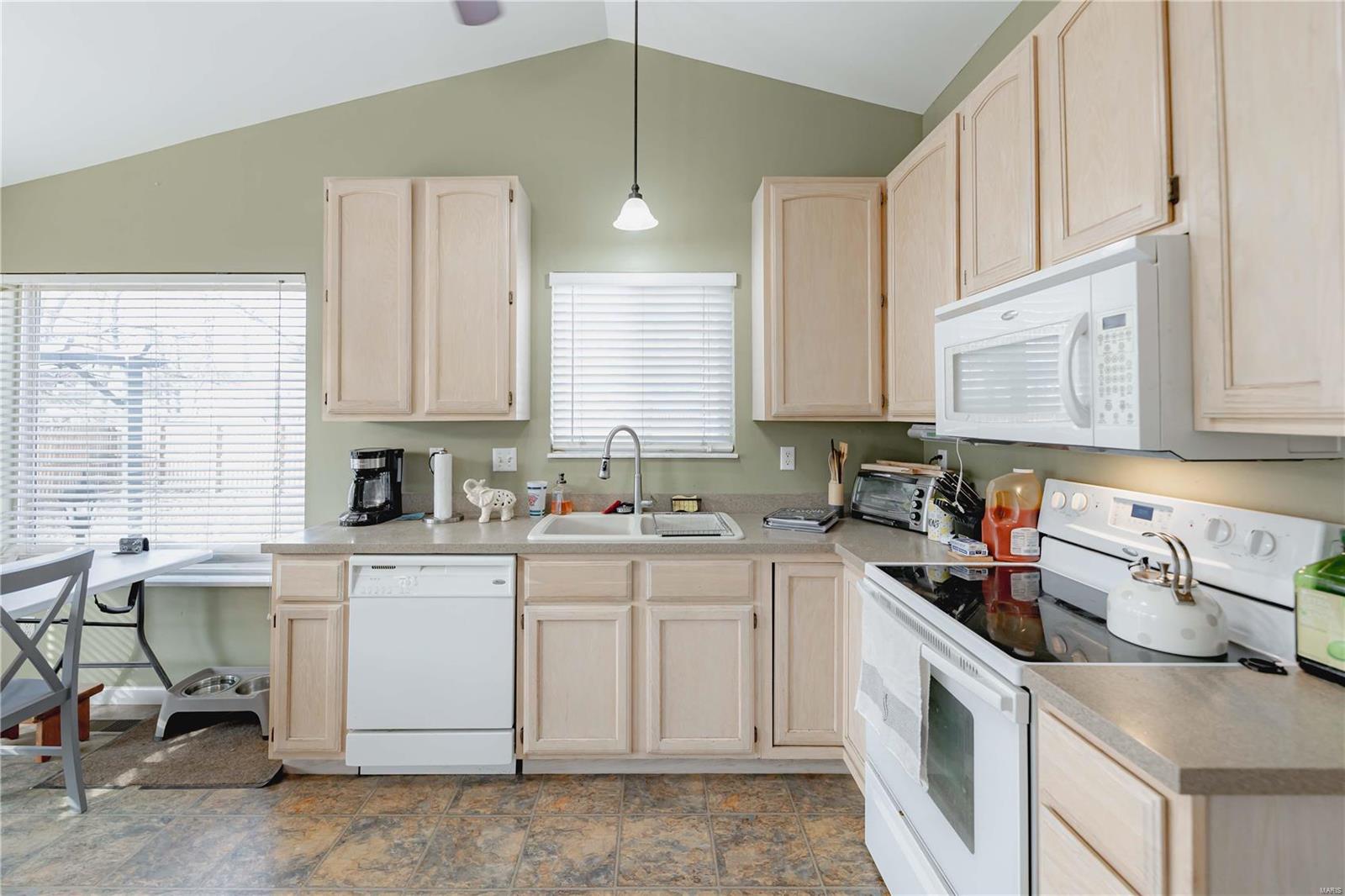 524 Briar Meadows Court