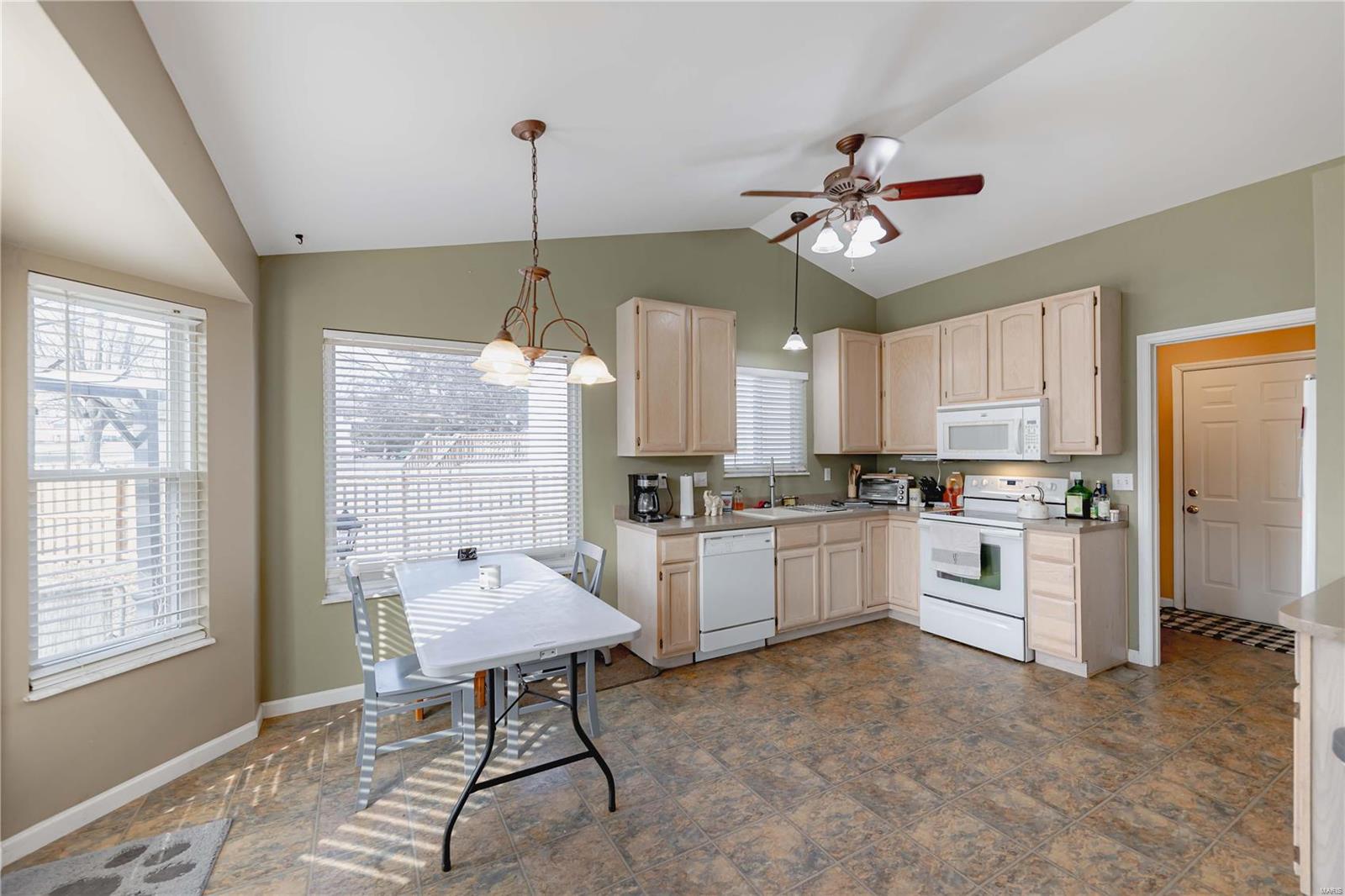 524 Briar Meadows Court