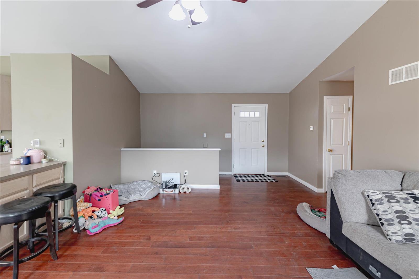 524 Briar Meadows Court