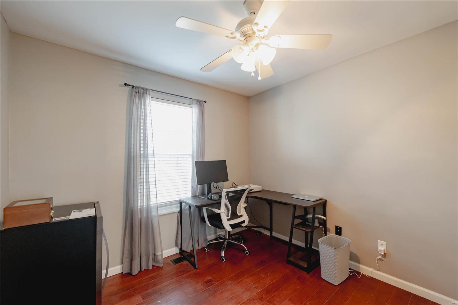 524 Briar Meadows Court