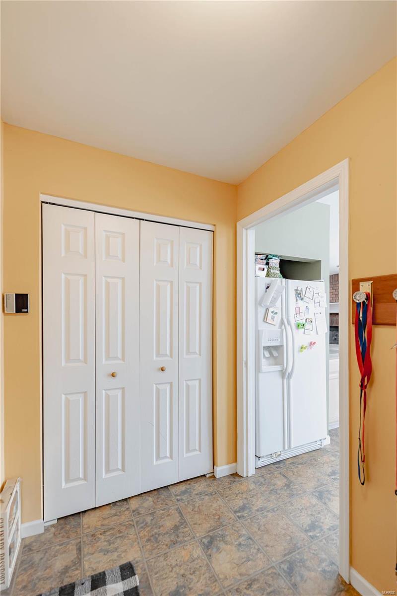 524 Briar Meadows Court