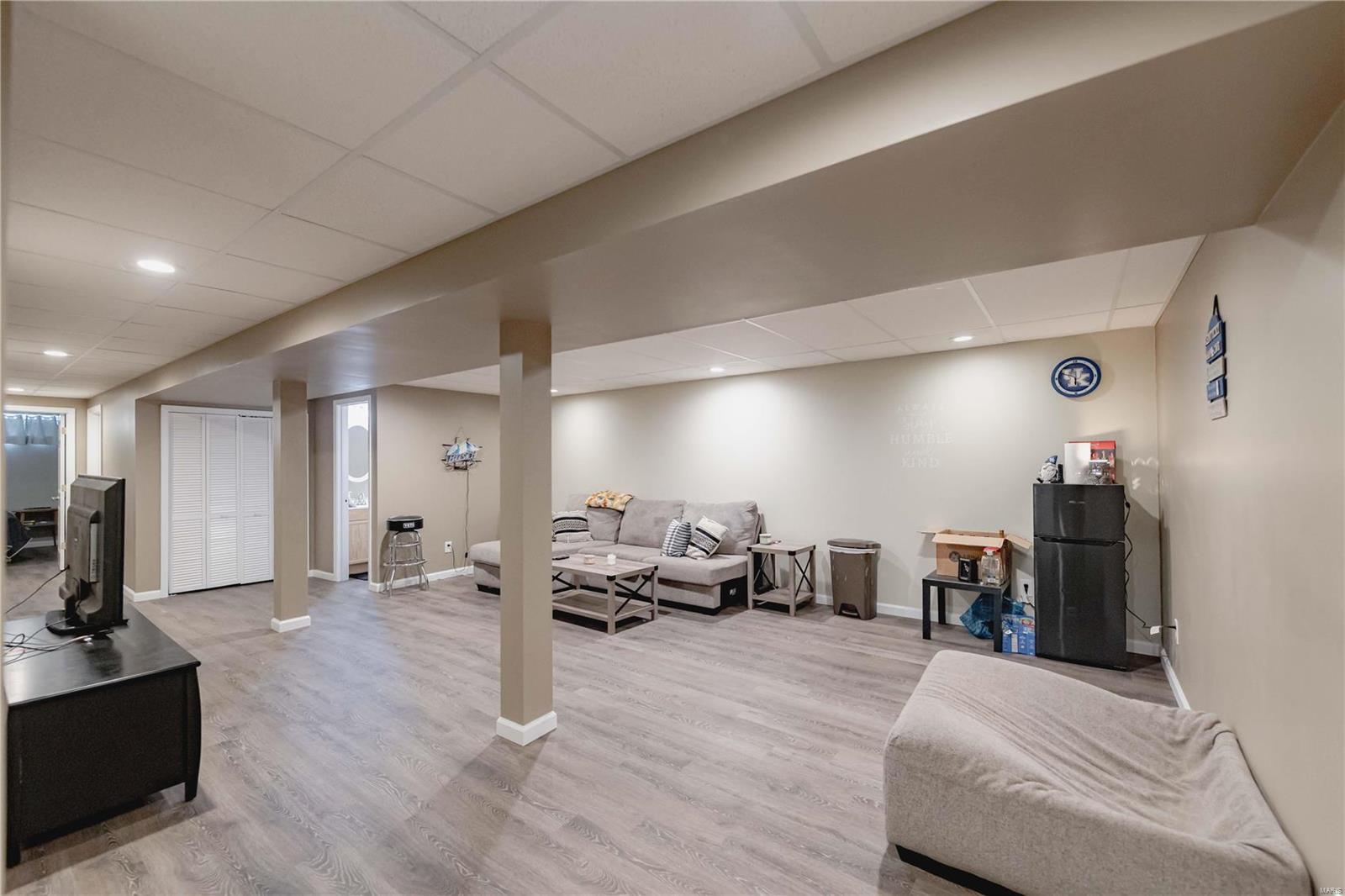 524 Briar Meadows Court