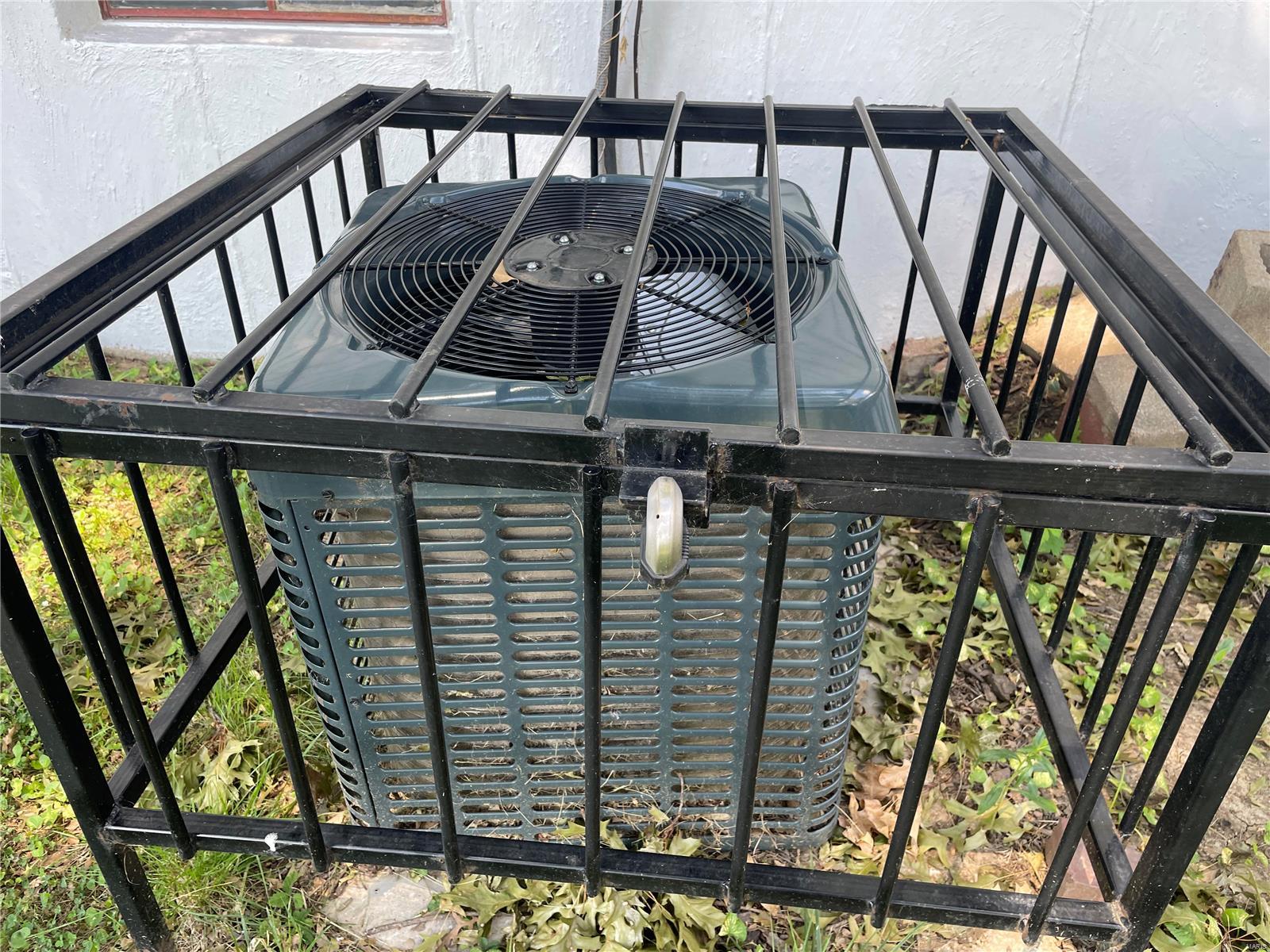 3592 Valleywood Drive