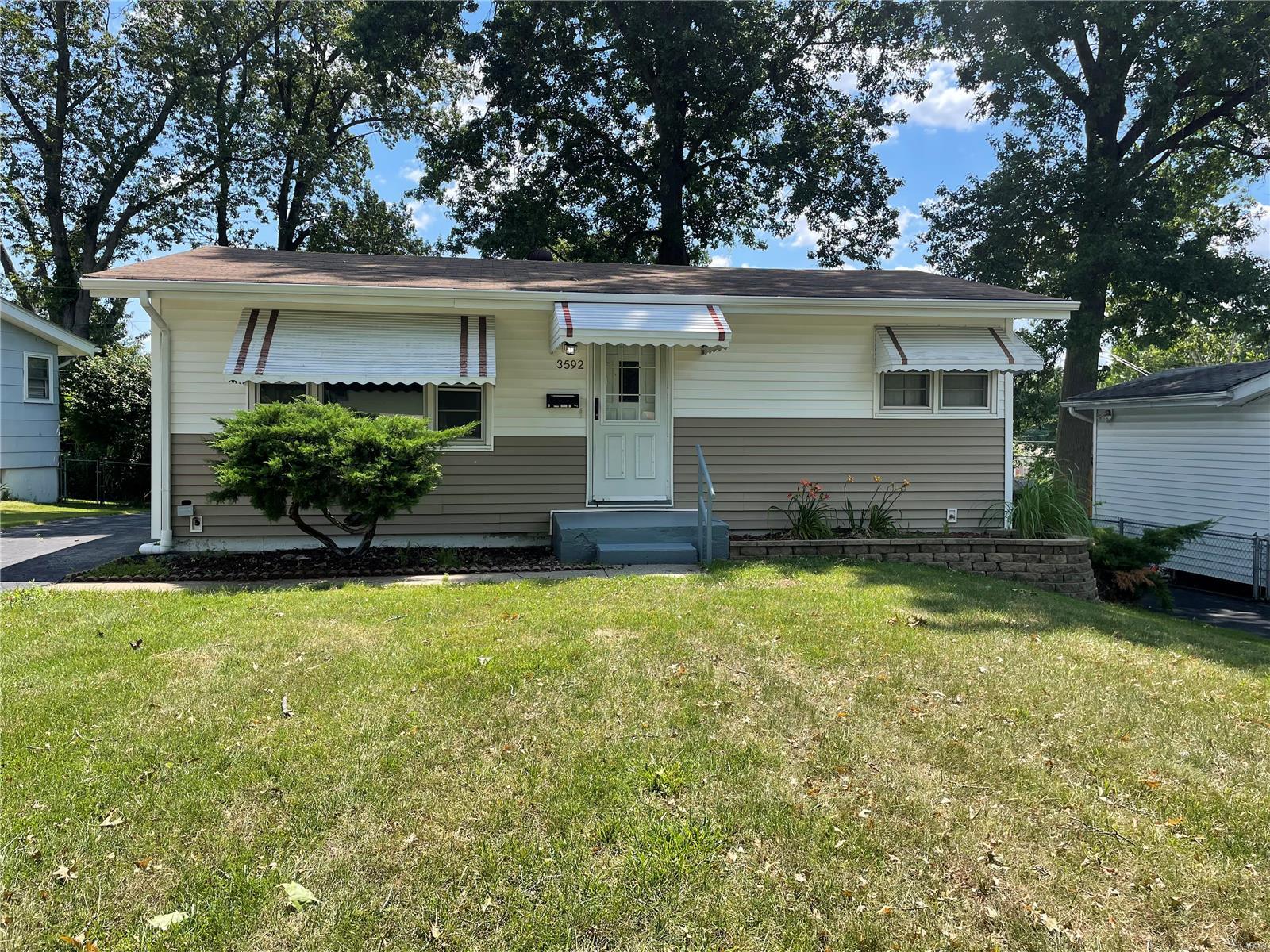 3592 Valleywood Drive