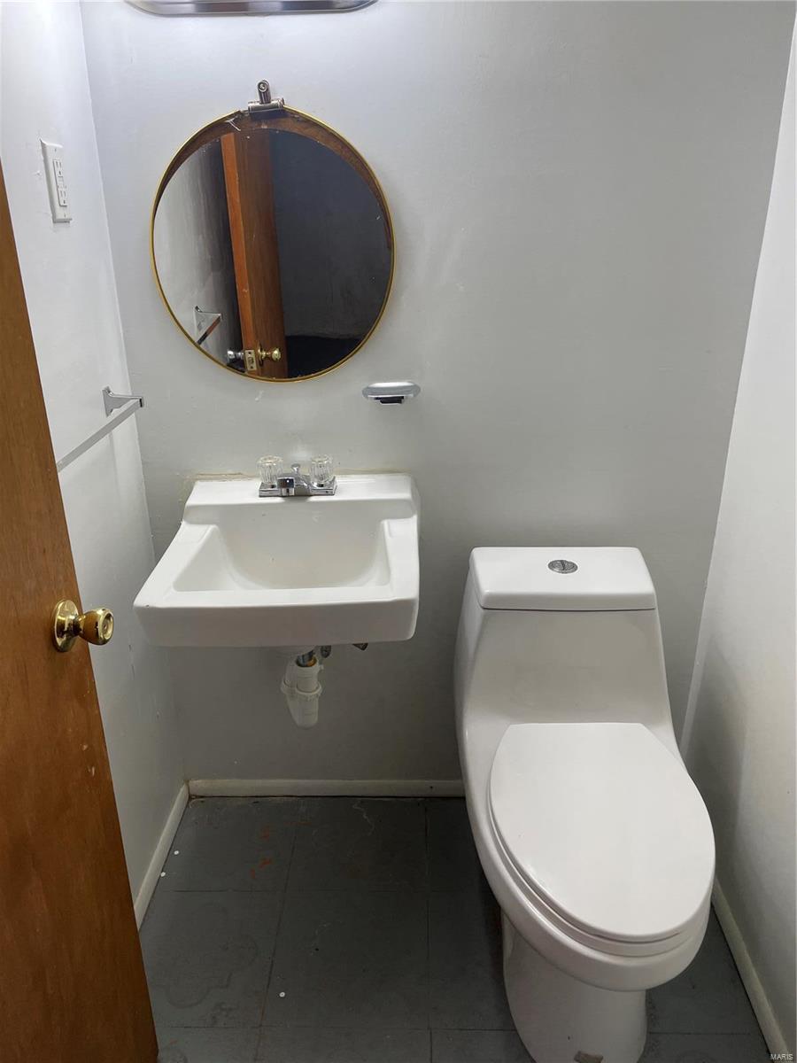 3592 Valleywood Drive