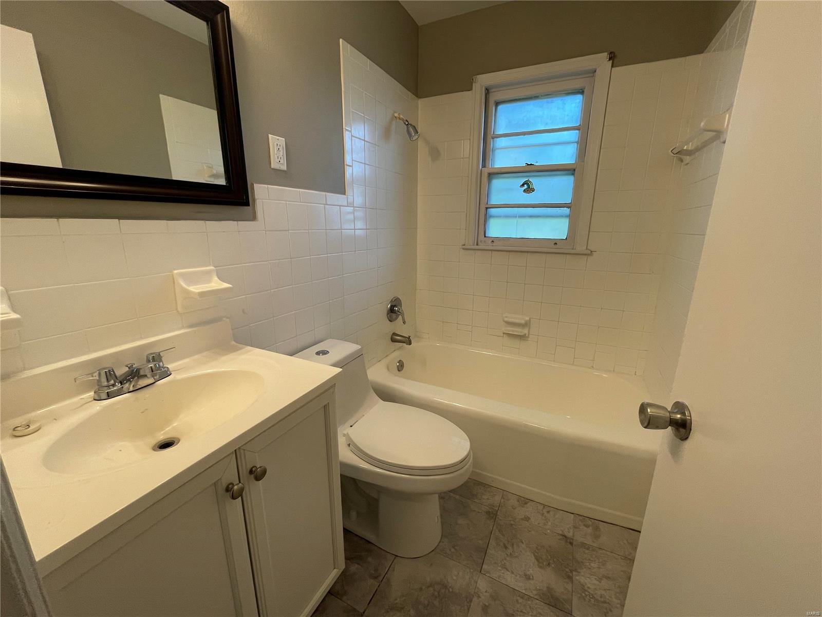 3592 Valleywood Drive