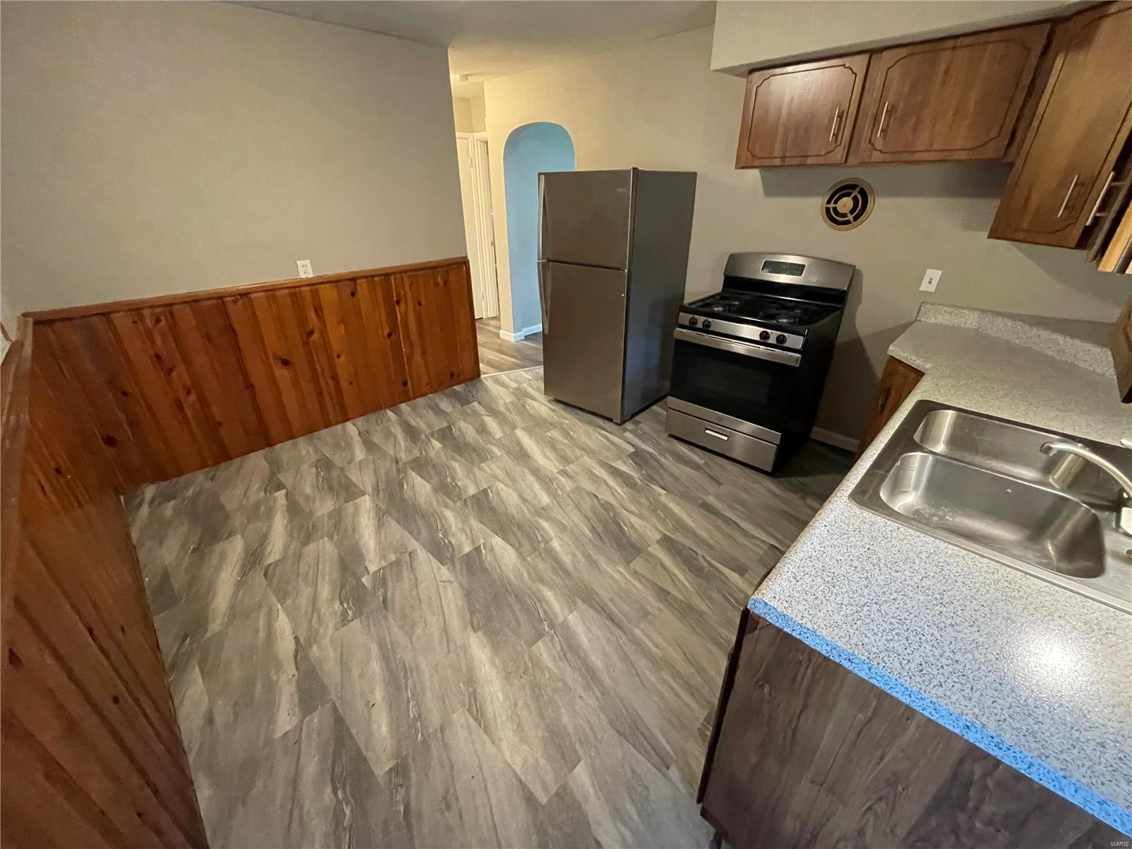 3592 Valleywood Drive