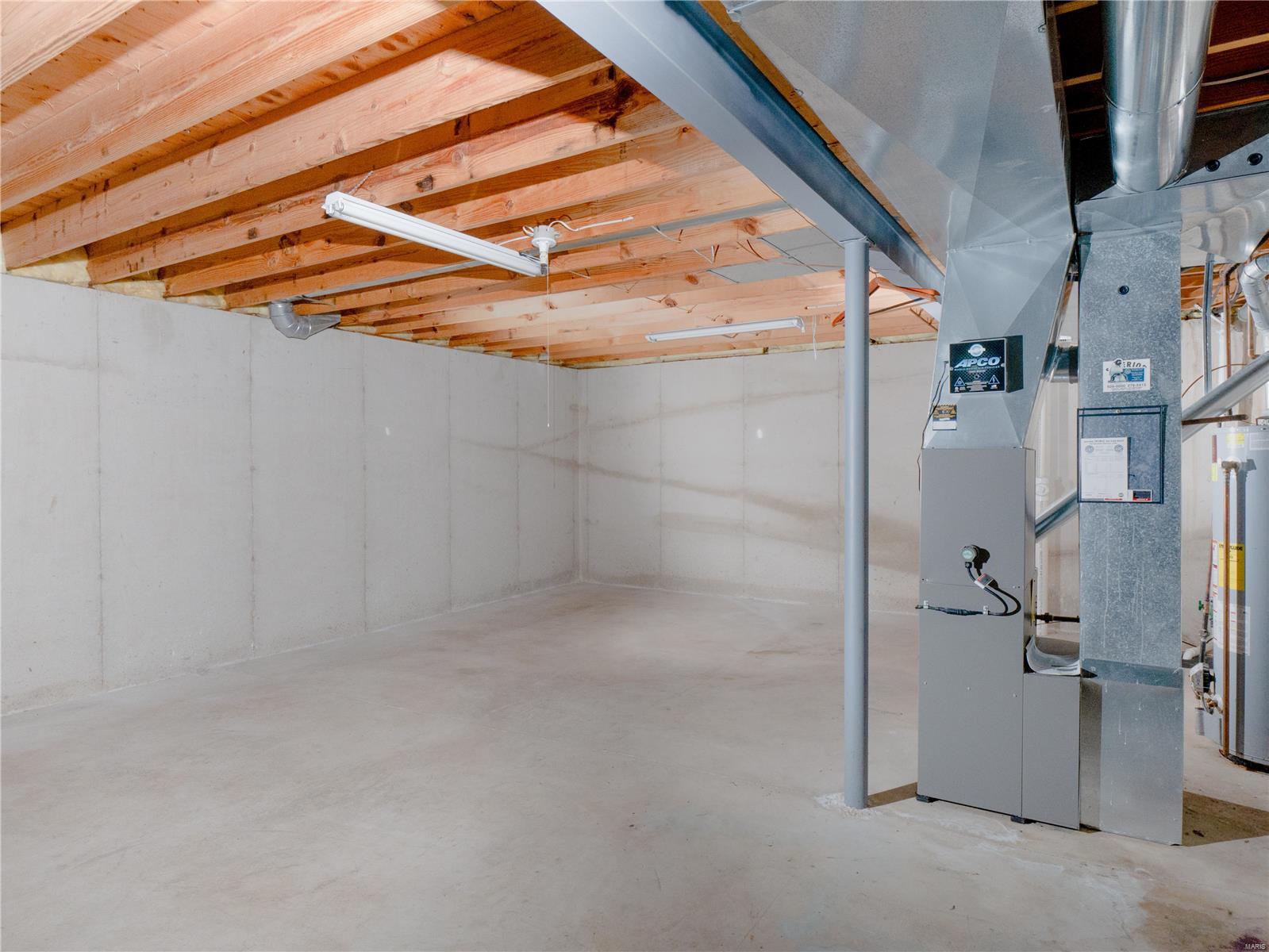 16802 Hickory Crest Drive