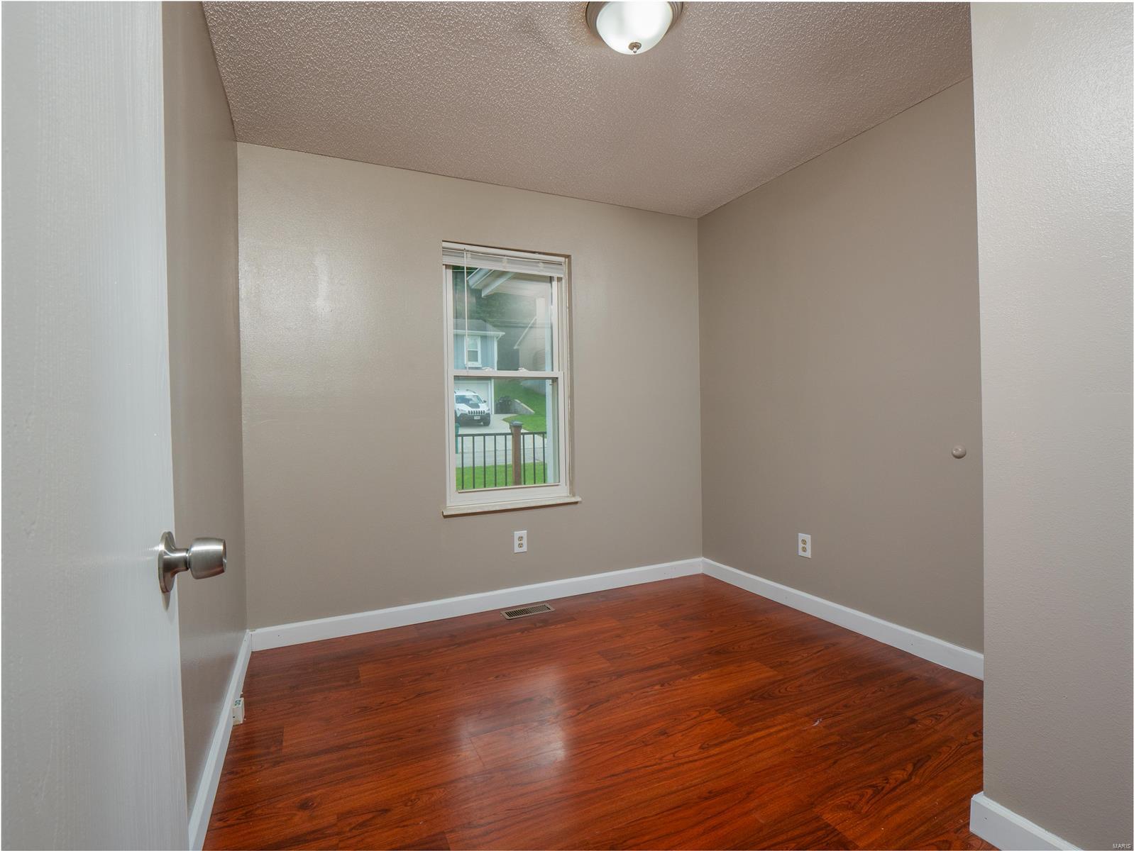 861 Country Glen Drive