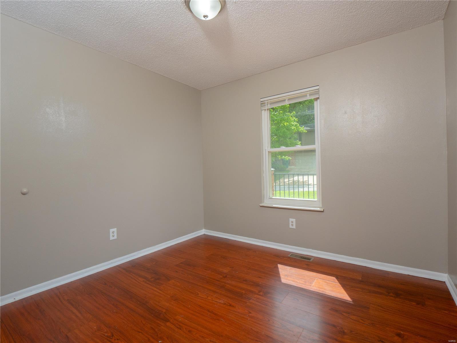 861 Country Glen Drive